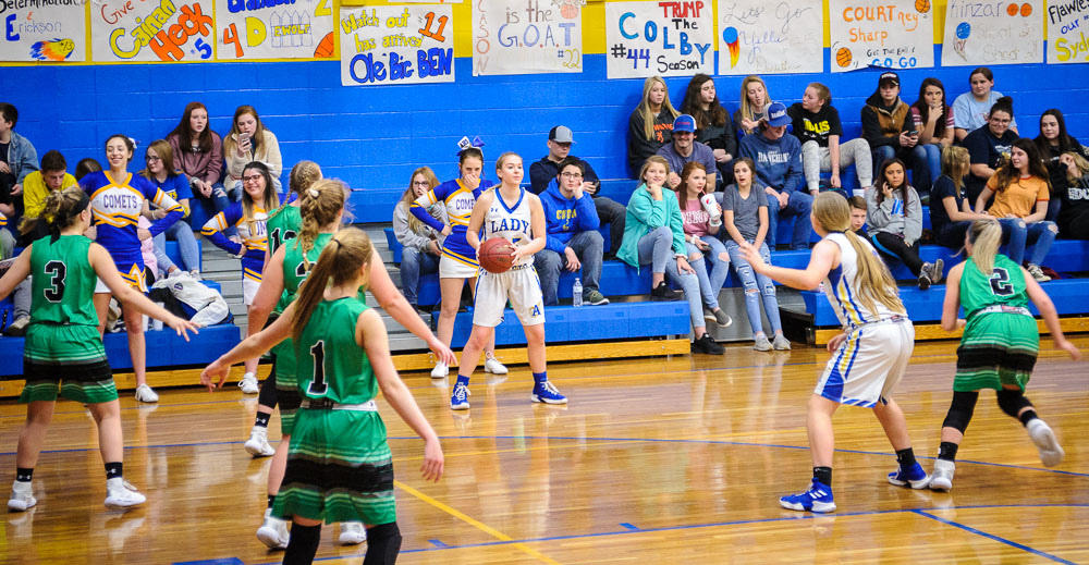 Comet Basketball Teams Blow Out Bunker During a Home Game Alton MO