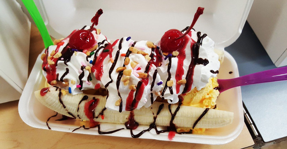 A banana split.