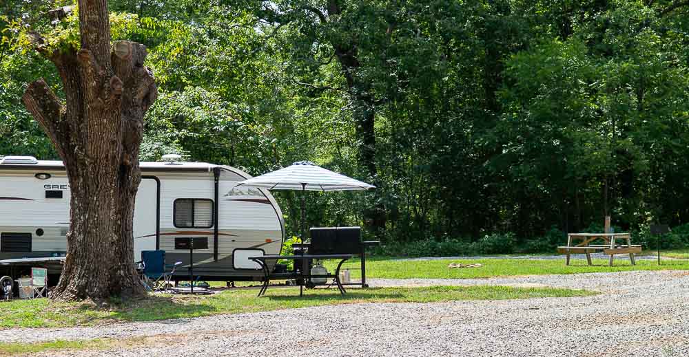 Camp River Campground - Alton Mo