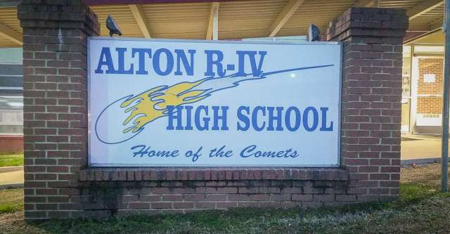 Alton School Sign 175401 640x333