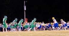 THAYER, MO – OCTOBER 11: Thayer Bobcats and Ava Bears get ready at the line of scrimmage during the high school football game between the Thayer Bobcats and the Ava Bears on October 11, 2024, at the Thayer High School football field in Thayer, MO. (Photo by Amanda Thomas/AltonMo.com)