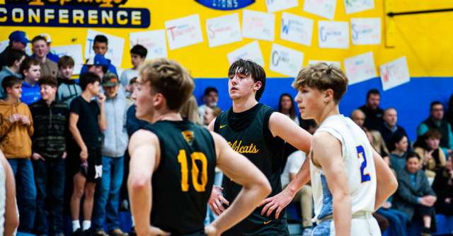 ALTON, MO – JANUARY 4: Summersville Wildcat Paxton Hunter (11) gets ready to make the free throw during the high school basketball game between the Alton Comets and the Summersville Wildcats on January 4, 2025 at the Alton High School Gym in Alton, Missouri. (Photo by Amanda Thomas/AltonMo.com)